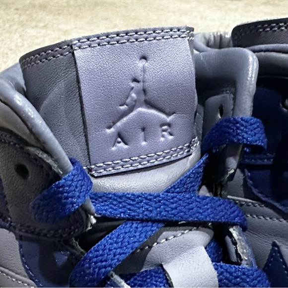 Jordan 1 size 12 women’s - Picture 6 of 7